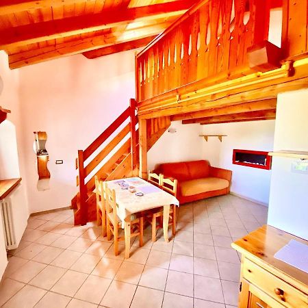 Appartamento Attico panoramico con soppalco Gignod Esterno foto