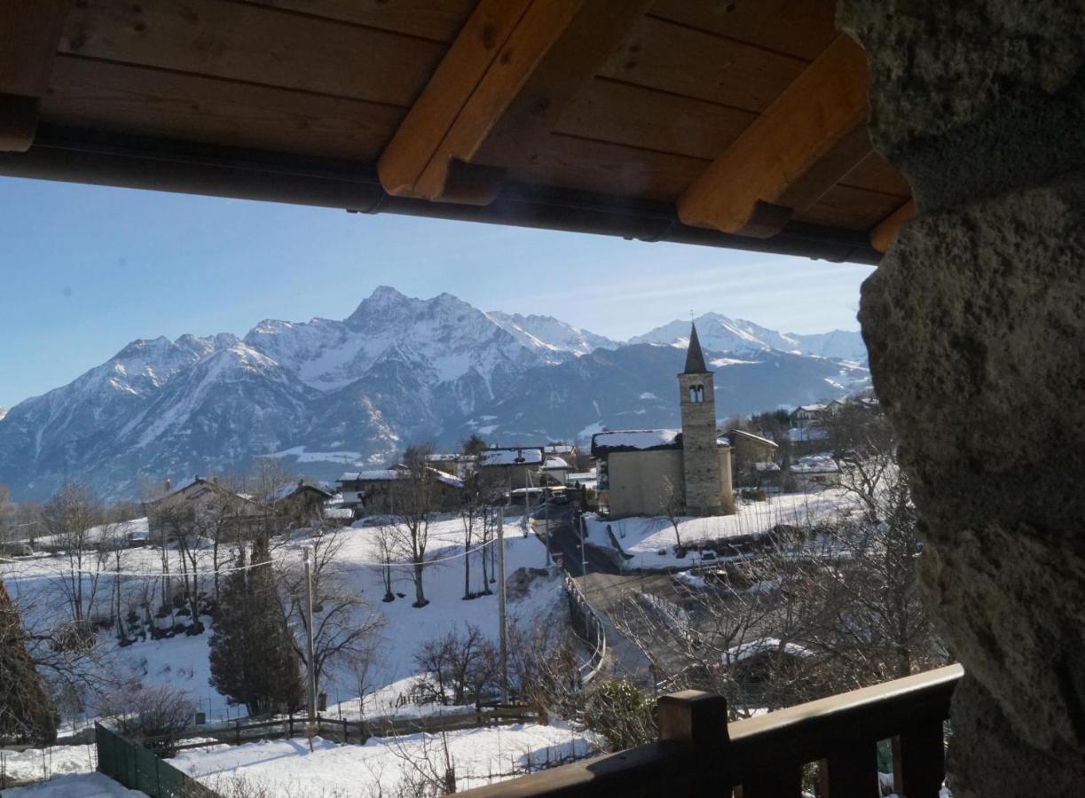 Appartamento Attico panoramico con soppalco Gignod Esterno foto