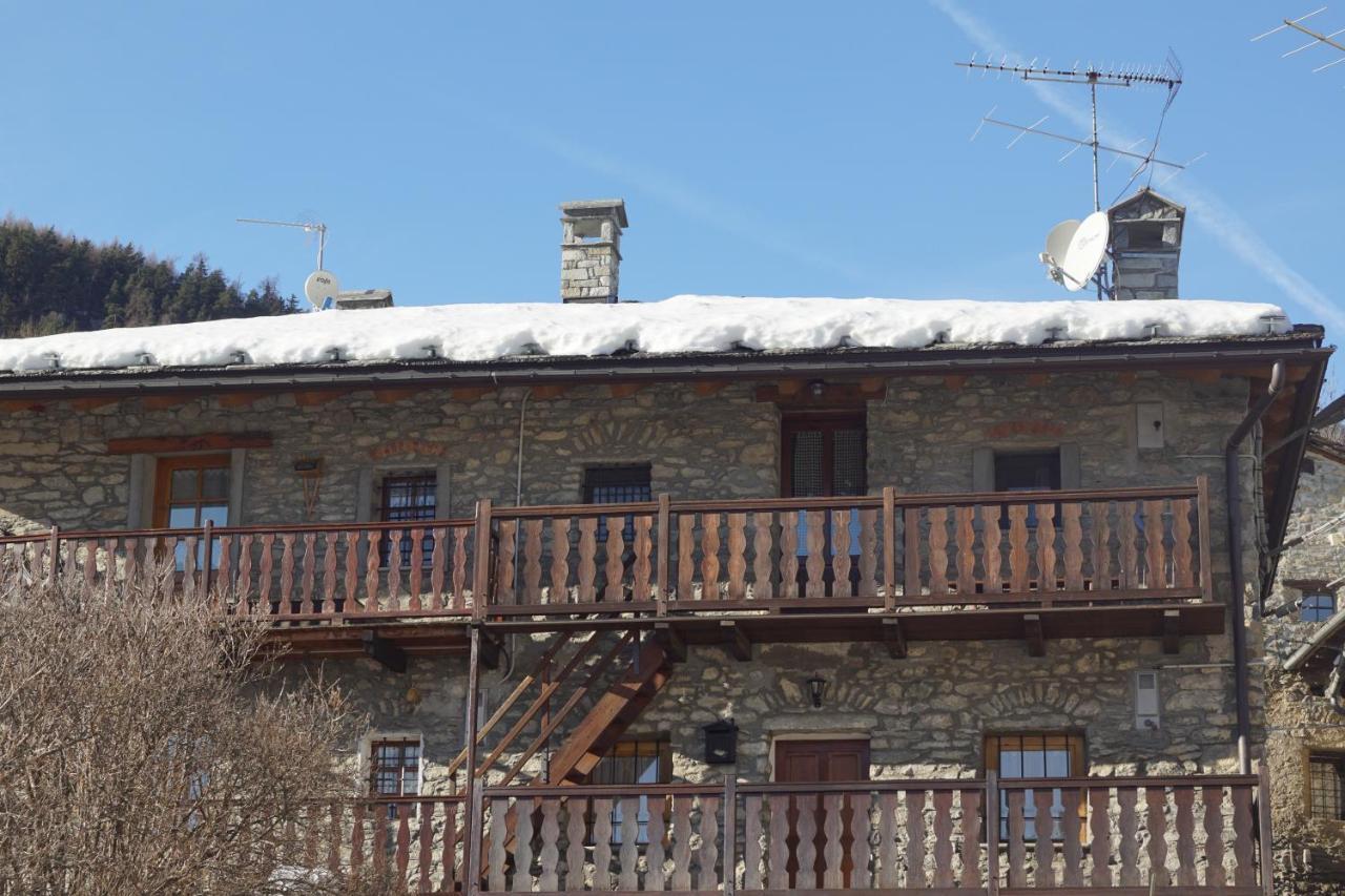 Appartamento Attico panoramico con soppalco Gignod Esterno foto